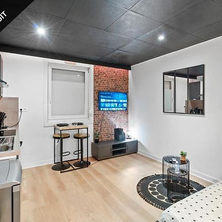 La Suite "Black Hood" Maubeuge Exterior photo