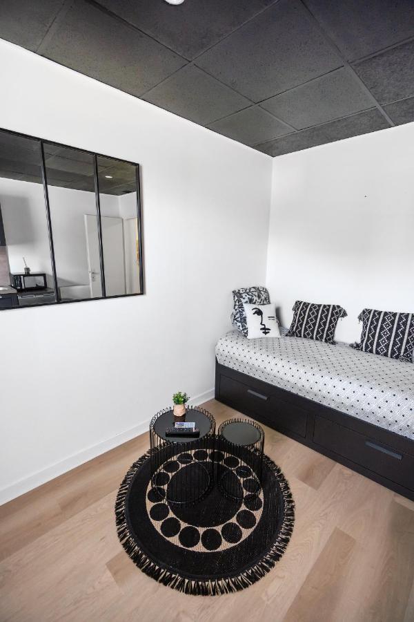 La Suite "Black Hood" Maubeuge Exterior photo